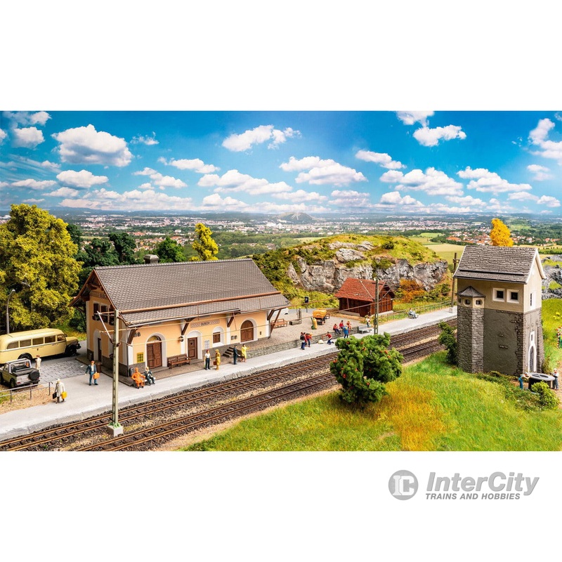 Faller 190059 HO Susch Railway station set