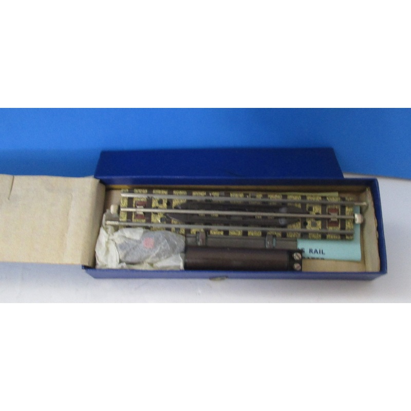 HD-32239  EUBR Electrically operated uncoupling ramp with switch – BOXED