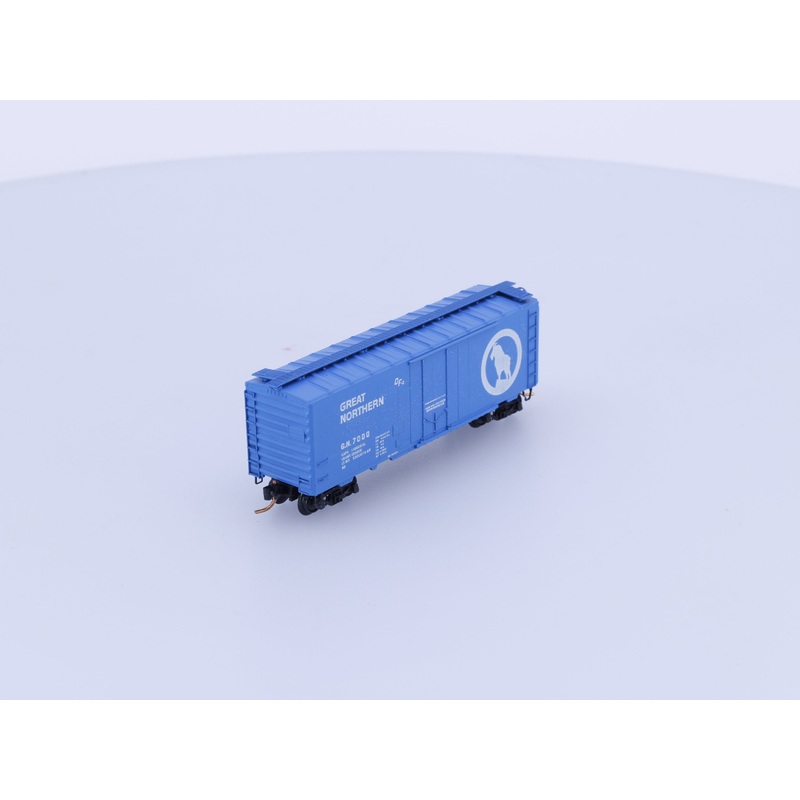 Micro Trains 21190-1 N 40′ Standard Box Car, Plug Door Great Northern (GN) 7000 (#1)