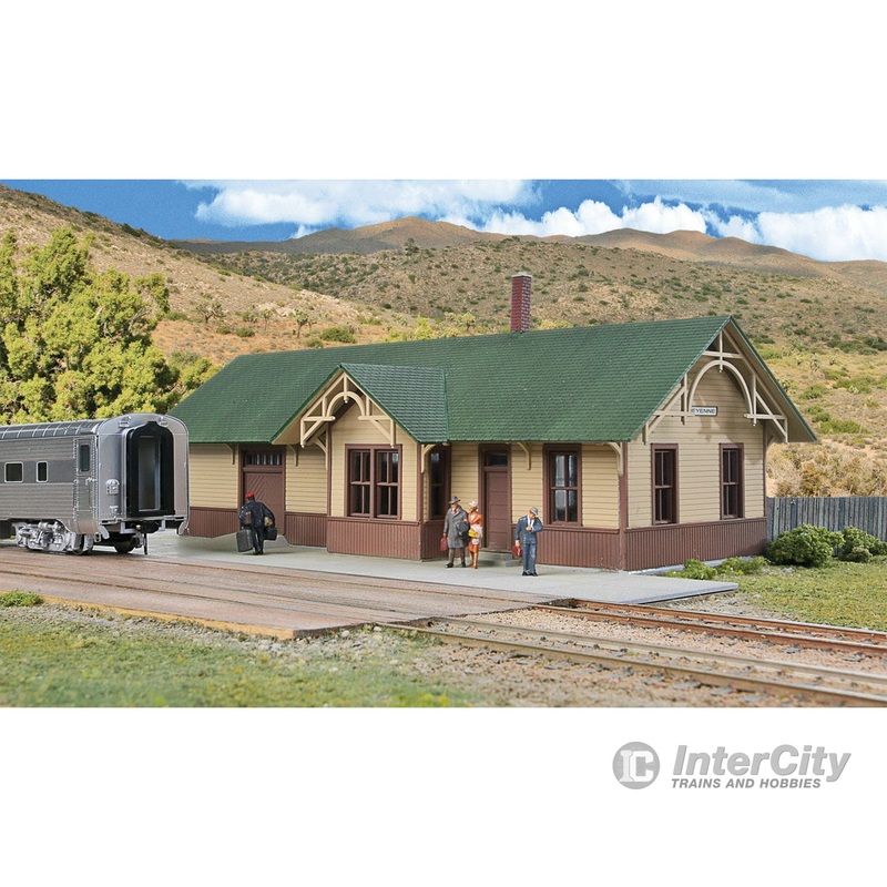 Walthers Cornerstone 4057 Union Pacific(R)-Style Depot — Kit – 11-3/4 x 5-5/8 x 4″ 29.8 x 14.2 x 10.1cm