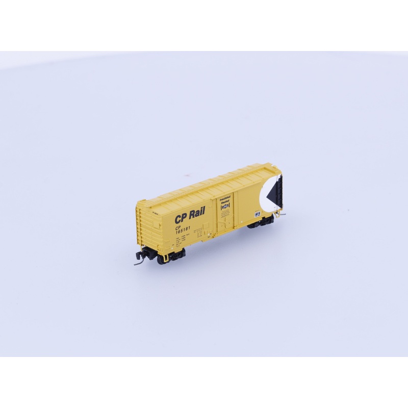 Micro Trains 502 00 130 Z 40′ Standard Box Car, Plug Door Canadian Pacific (CP) 165181
