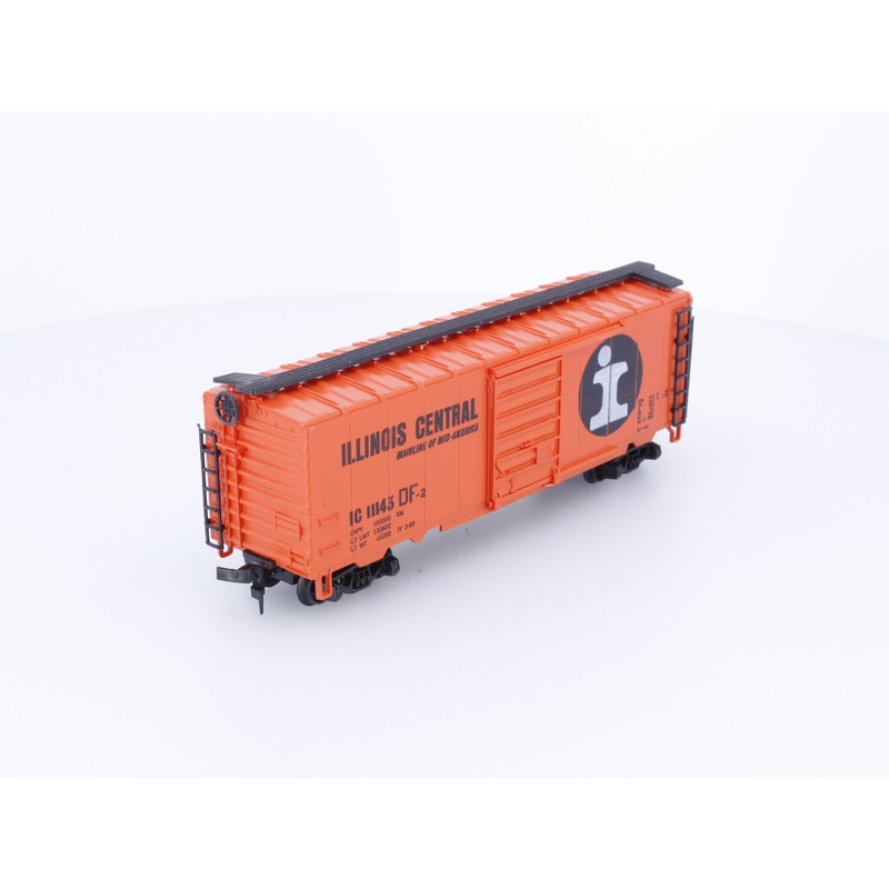 AHM Minitrains 5486H HO 40′ Box Car Illinois Central (IC) 11143