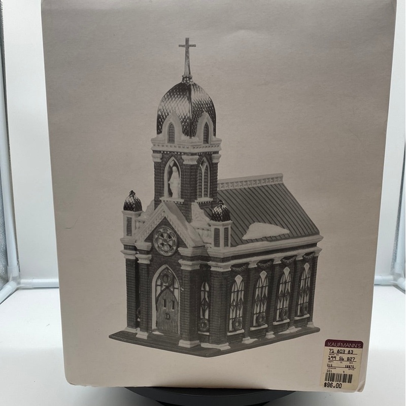 Department 56  Christmas in City Series 58875 Holy Name Church