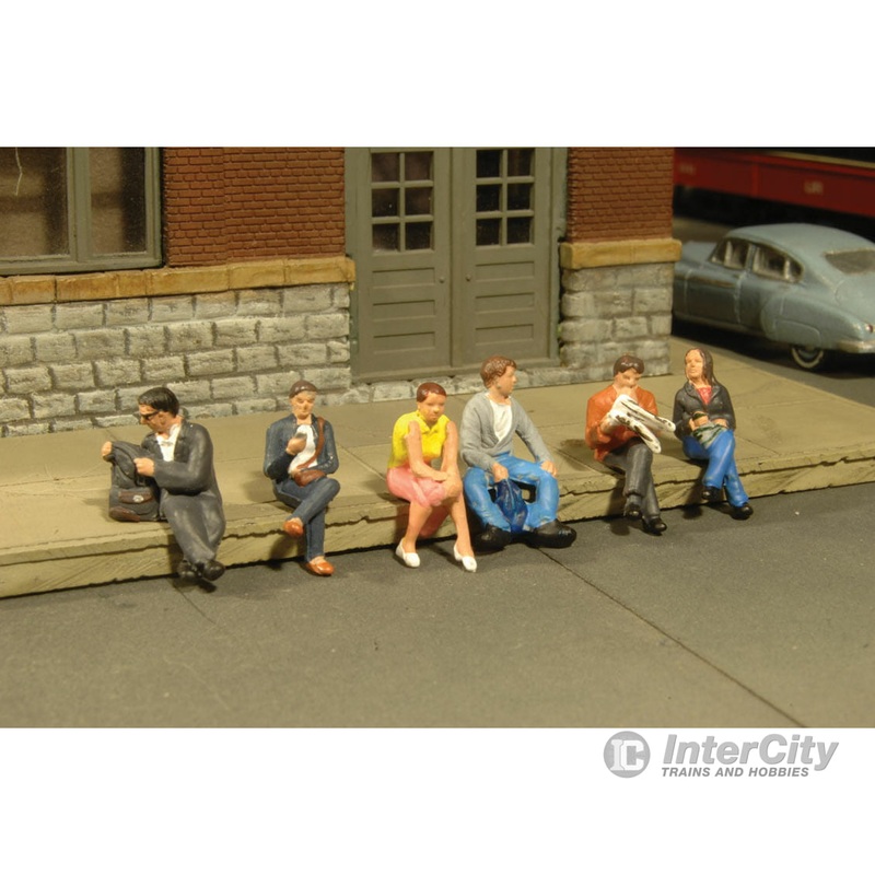 Bachmann 33111 Seated Passengers – SceneScapes(TM) — pkg(6)