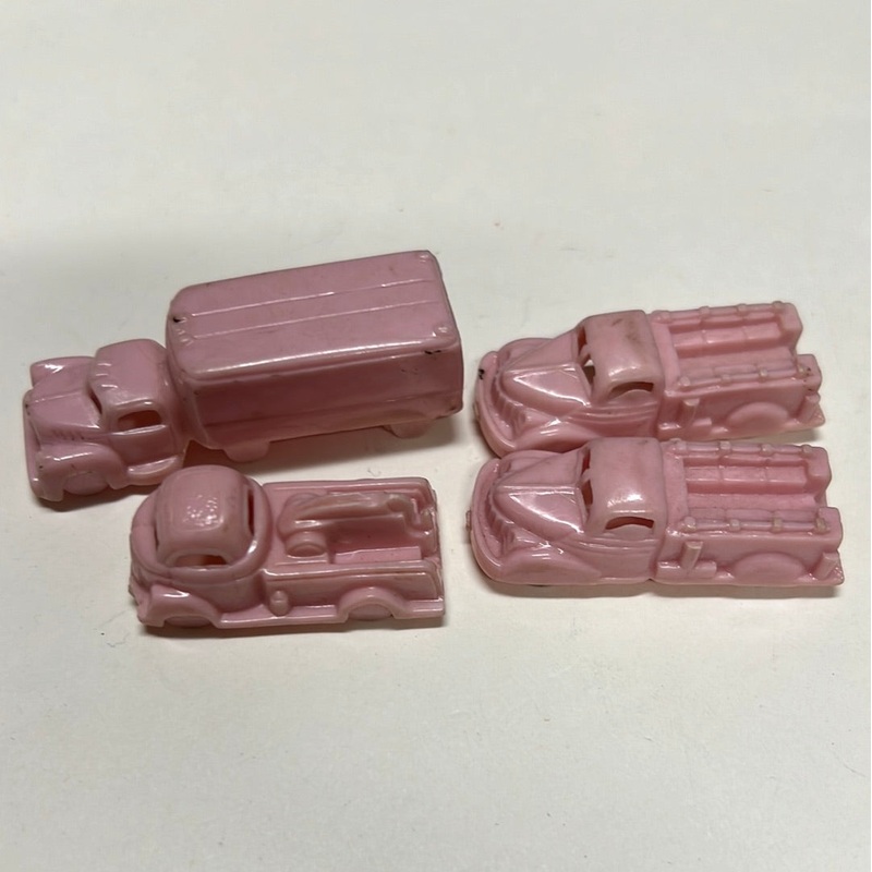 Lot of 4 1.5-2 in  pink plastic vintage cars