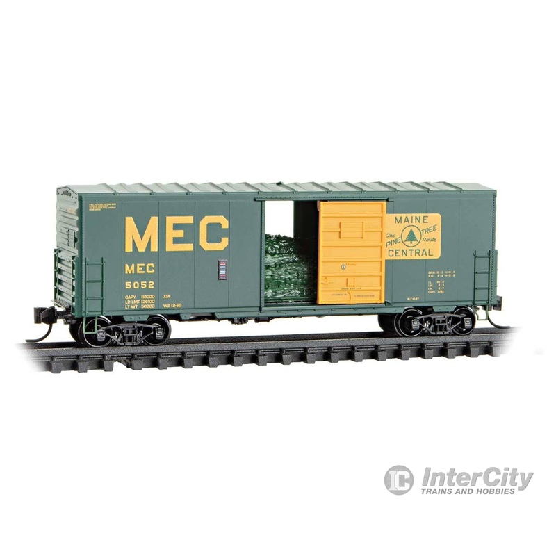 Micro Trains N 2400580 40′ Single-Door Boxcar No Roofwalk – Maine Central #5052 (green, Harvest Gold, Pine Tree Route Logo)
