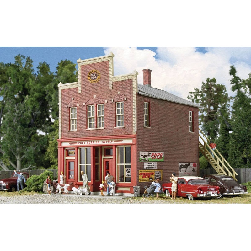 Walthers HO 3660 Post Road Pet Supply – Kit – 3-5/8 x 5-1/8 x 5″ 9.2 x 13 x 12.7cm
