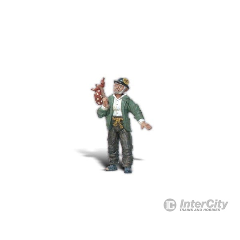 Woodland Scenics 2529 Scenic Accents(R) Figures — Hobo w/Red Pouch