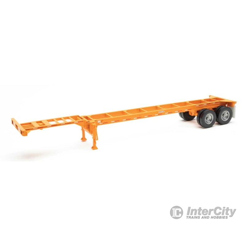 Walthers SceneMaster 4552 40′ Container Chassis (2-Pack) — Orange