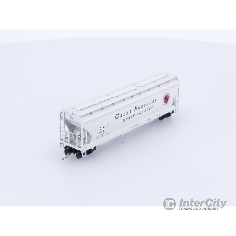 Micro Trains 94160 N Covered Hopper, 3-Bay, ACF 4650 Great Northern (GN) 171747 (#2)