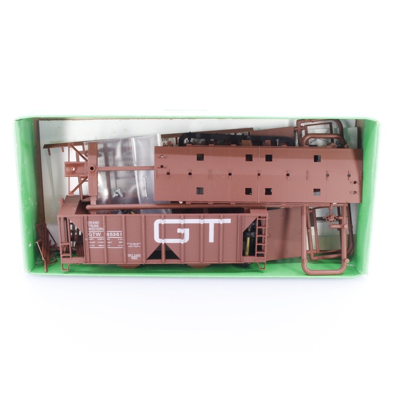 Bowser 55852 HO ACF 70 Ton 2 Bay Covered Hopper Kit Grand Trunk Western (GTW) 85361