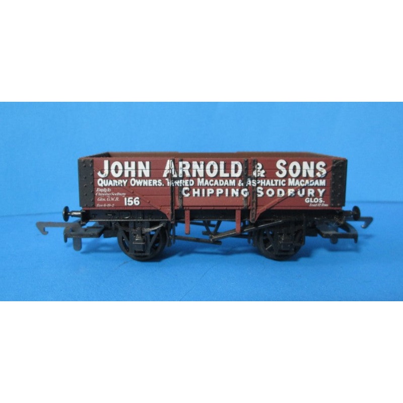 54376-1 AIRFIX 5 Plank Wagon “John Arnold & Sons”, Chipping Sodbury. – BOXED