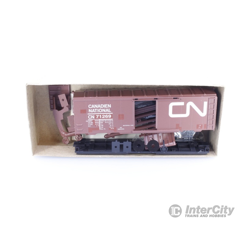 Roundhouse 1-143 HO CN Maint. of Way Storage car Canadian National (CN) 71269