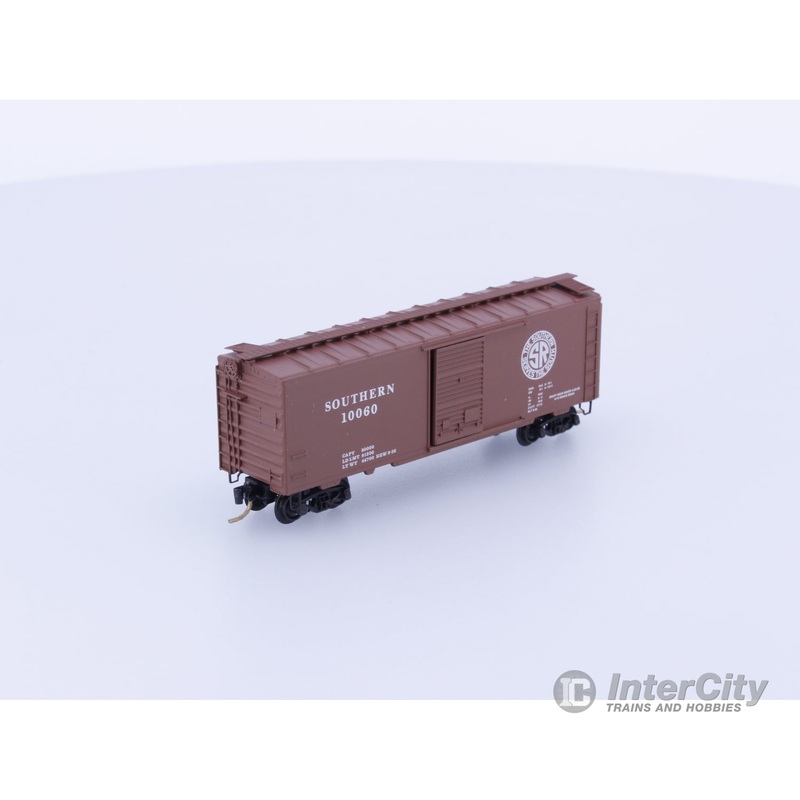Micro Trains 20530 N 40′ Standard Box Car Single Door Southern Railway (SOU) 10060