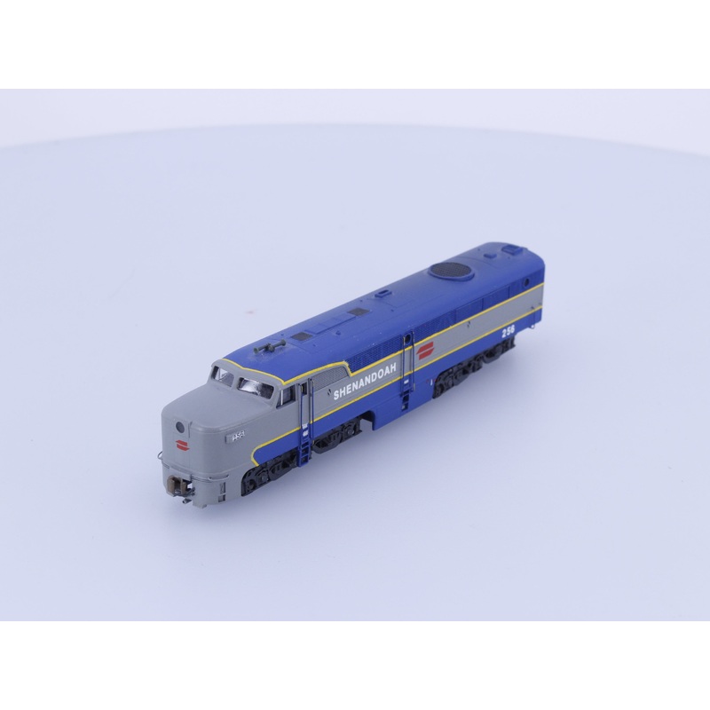 Lifelike 7564 N PA Diesel Locomotive Shenandoah 256 Analog DC