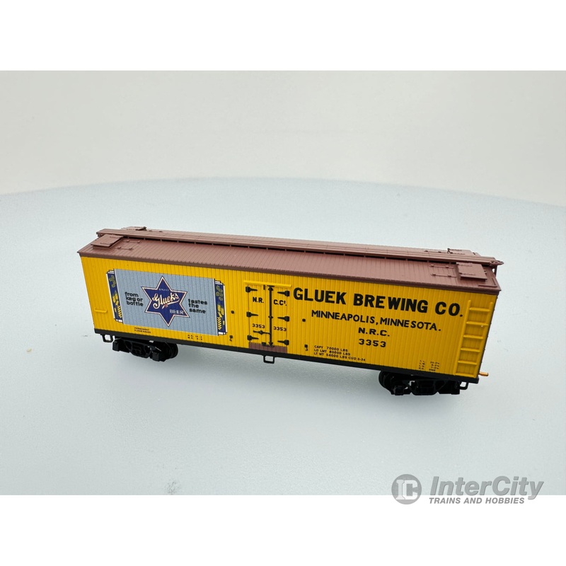 Micro Trains 04900660 N 40′ Double-Sheathed Wood Reefer Gluek Brewing Co. N.R.C. 3353
