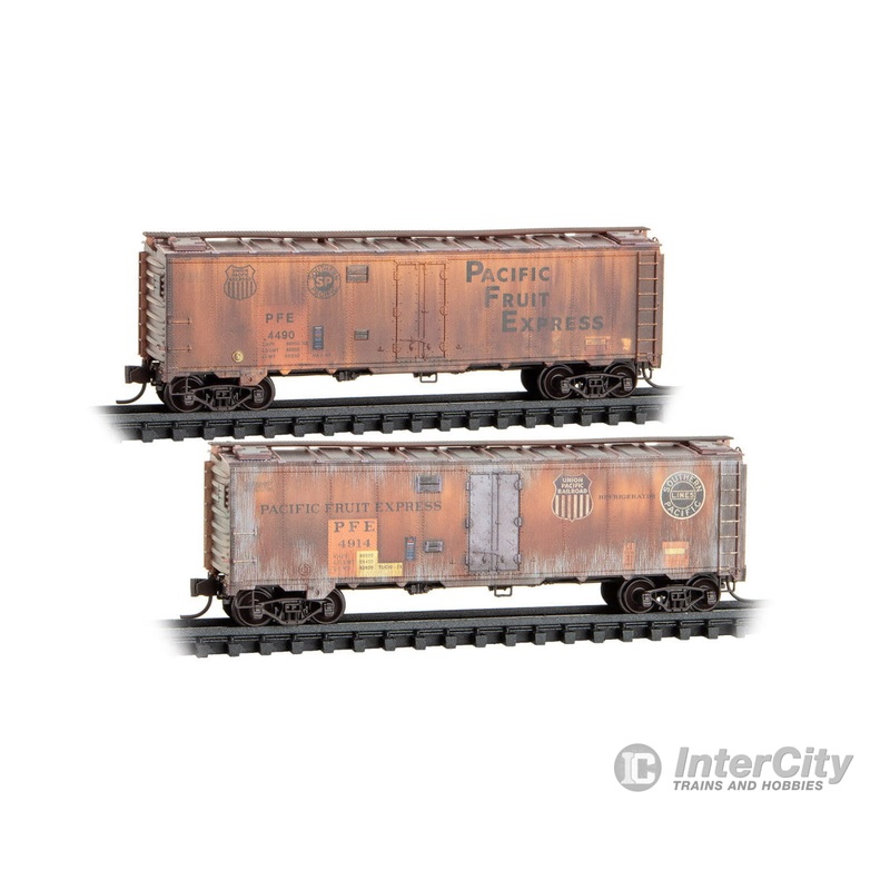 Micro Trains N 98305098 40′ Steel Ice Reefer 2-Pack – Pacific Fruit Express #4914, 4490 (Weathered, orange, Boxcar Red)