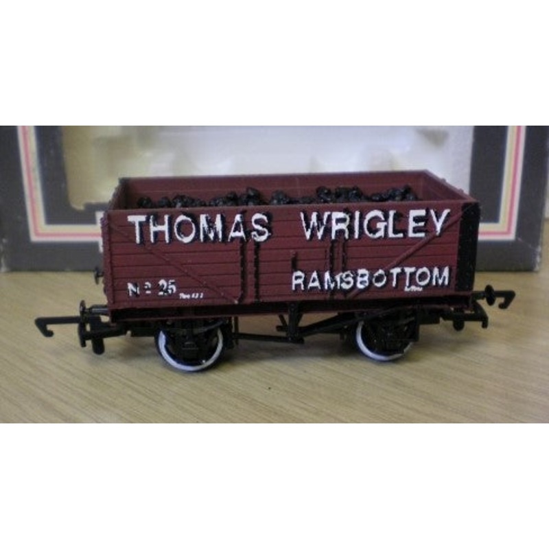 DSP9003 DAPOL 7 Plank Wagon “THOMAS WRIGLEY” – BOXED