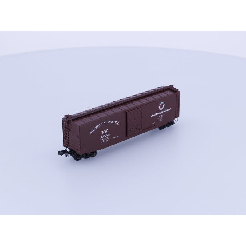 Micro Trains 31170-1 N 50′ Standard Box Car, Single door Northern Pacific (NP) 31468 (#2)