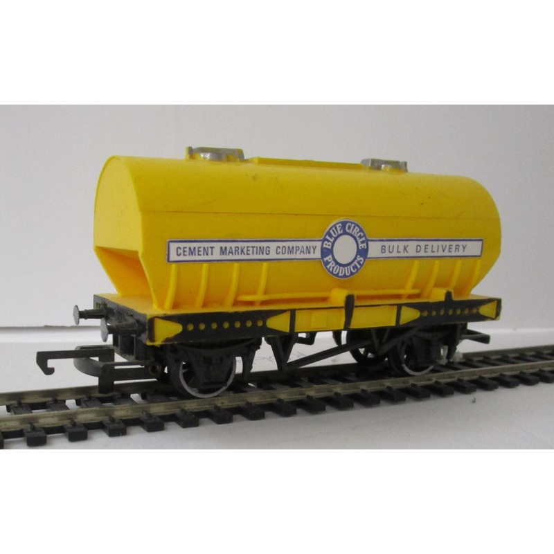 R564 HORNBY  Blue circle cement wagon – UNBOXED