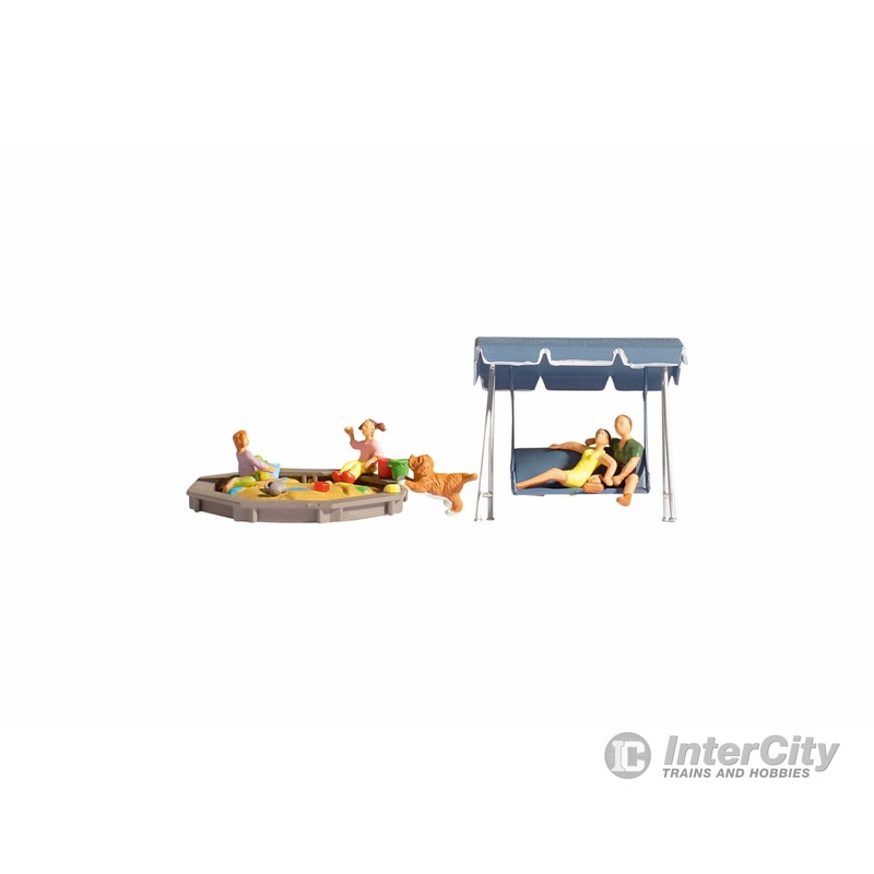 Noch 15590 HO Parents & Children