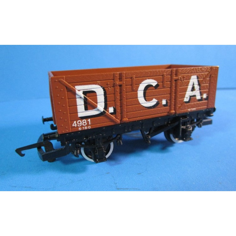 R036 HORNBY 7 plank open wagon “D.C.A.” – UNBOXED