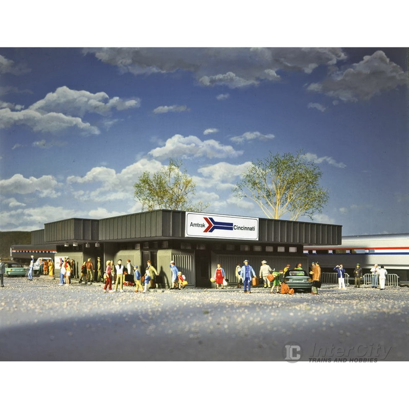 Walthers Cornerstone 3038 Amtrak(R) Station — Kit – 8-1/2 x 11-13/16″ 21.6 x 30cm