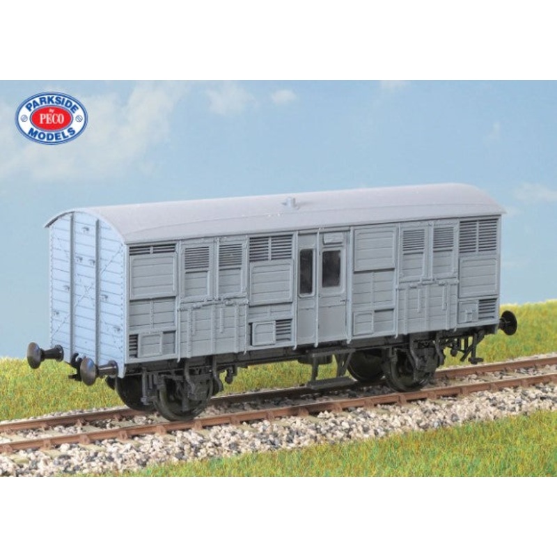 PC67 PARKSIDE GWR “Beetle” Prize Cattle van – includes metal wheels & transfers