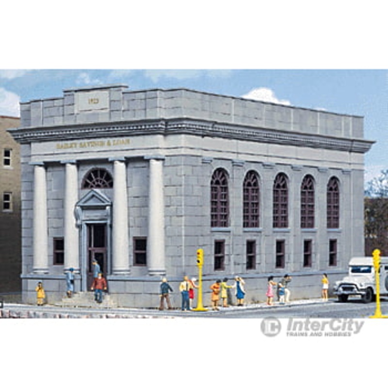 Walthers Cornerstone 3031 Bailey Savings and Loan — Kit – 10-1/8 x 5-15/16 x 5-1/2″ 25.7 x 15 x 13.9cm