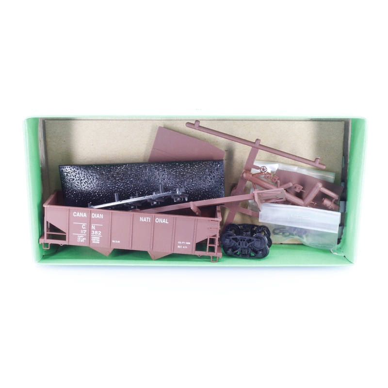 Bowser 56216 HO GLa 2 Bay Hopper Canadian National (CN) 117382