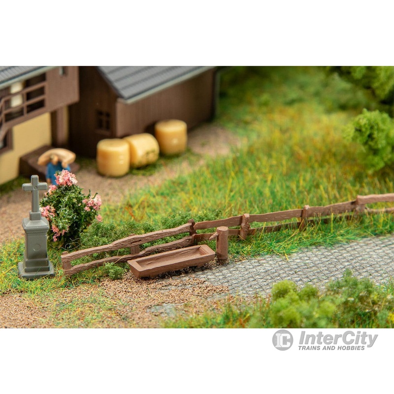 Faller 272924 N 2 Fountains with pasture fence