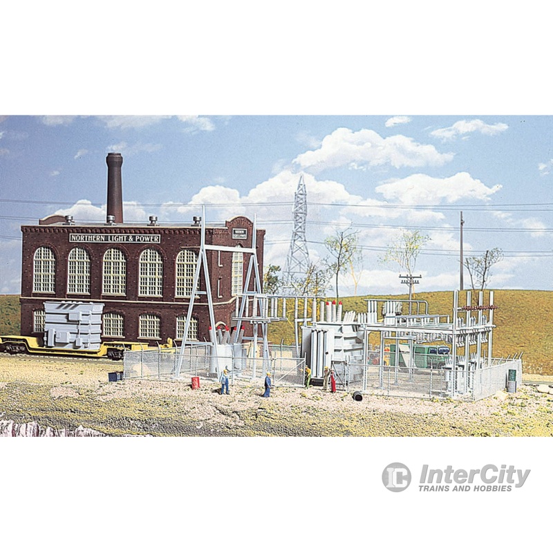 Walthers Cornerstone 3025 Northern Light & Power Substation — Kit – 8-1/2 x 12-1/2″ 21.6 x 31.8cm