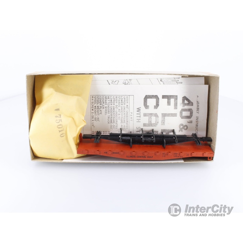 Athearn 1380 HO 40′ Flat Car with Stakes Illinois Central (IC) 905637