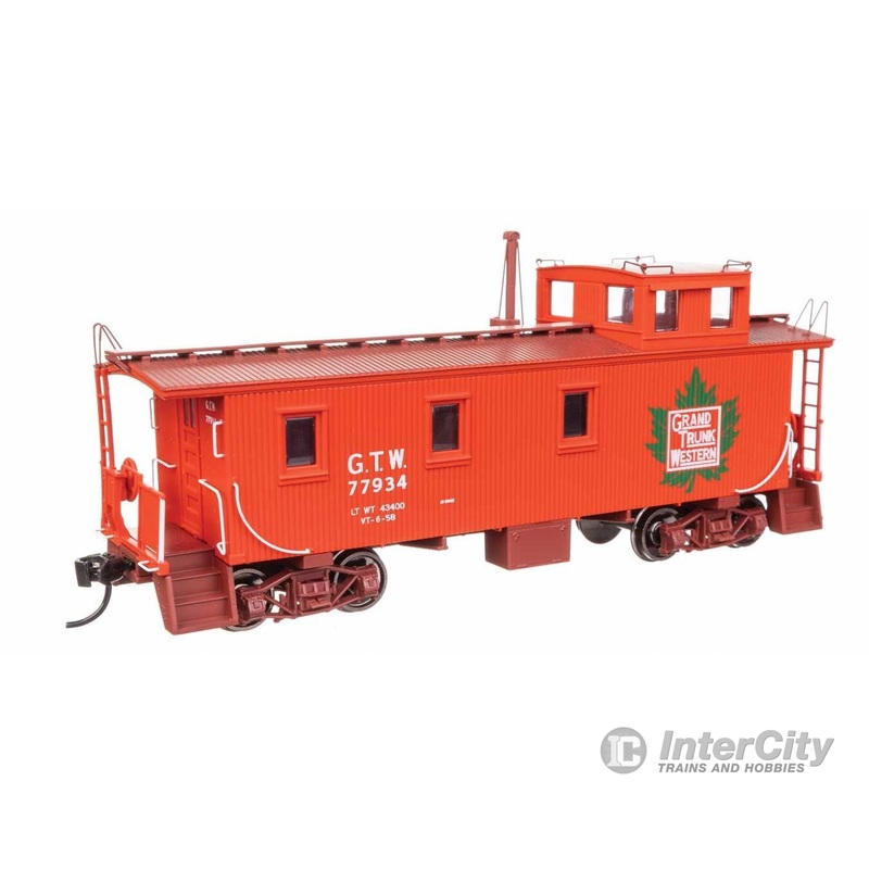 Walthers HO 103261 30′ GTW Style Wood Caboose with Offset Coupola – Ready To Run – Grand Trunk Western (Early) #77934