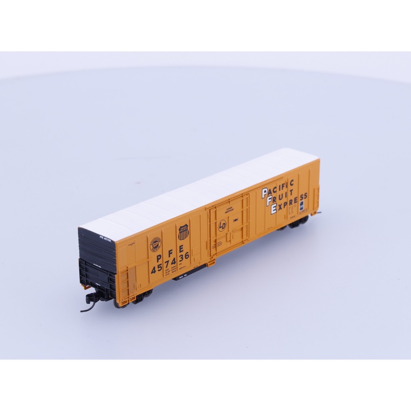 Athearn 17454 N 57′ Mechanical Refrigerator Car Pacific Fruit Express (PFE) 457436
