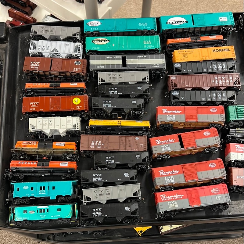 HO Scale Bargain Pack NYC Freight Cars– 3 to 4 Random Freight Cars with Kadee Couplers