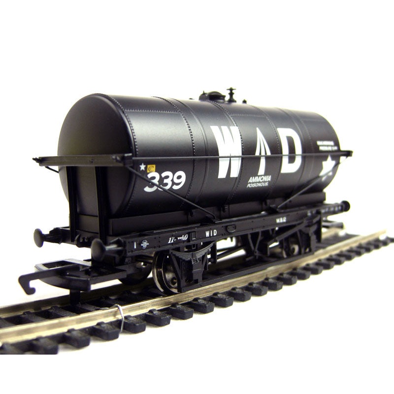 R6360 HORNBY 20 ton tank wagon in War Department livery 339 – BOXED