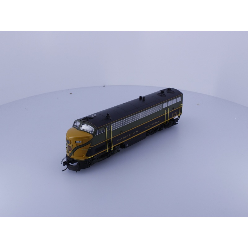 Trueline Trains 500089 HO C-Liner 5-Axle Diesel Locomotive Green Scheme Canadian National (CN) 6703 Analog DC